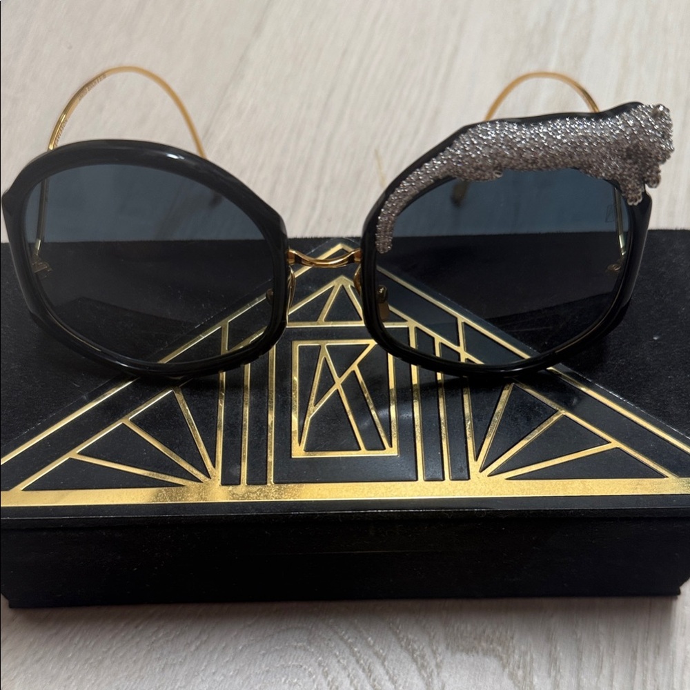 Stylish Black Sunglasses with Crystal Accent - Women Accessories